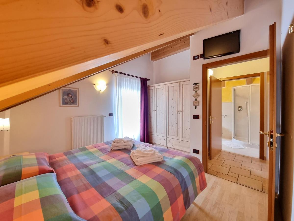 Residence Le Rose Pozza di Fassa Exterior foto